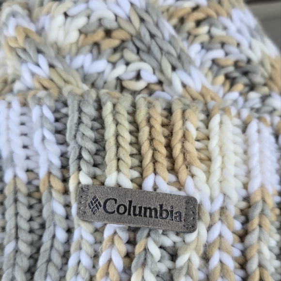 Columbia Beanie - Picture 6 of 7
